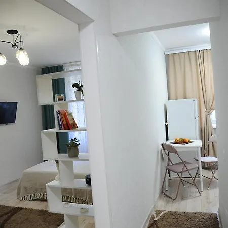 Cozy Apartment Center Kischinau Exterior foto